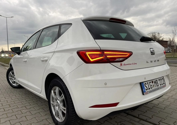 Seat Leon cena 54900 przebieg: 104000, rok produkcji 2017 z Leszno małe 326